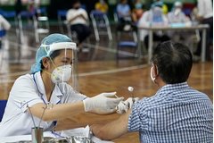 Bộ Y tế tuyển người tình nguyện thử nghiệm vaccine ARCT-154 phòng COVID-19 biến thể Delta