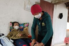 Cô gái 9x Thanh Hoá gác lại giấc mơ làm bác sĩ vì căn bệnh hiếm gặp