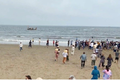 Bí thư Đảng ủy phường cứu được nhiều trẻ suýt đuối nước ngoài biển