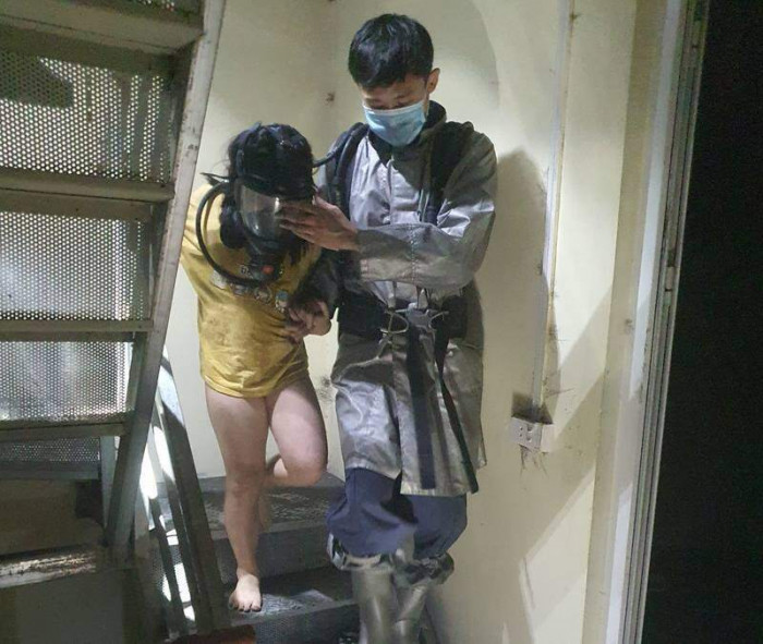 Y sĩ Hà Giang chịu tang mẹ trong bệnh viện dã chiến ở TP.HCM
