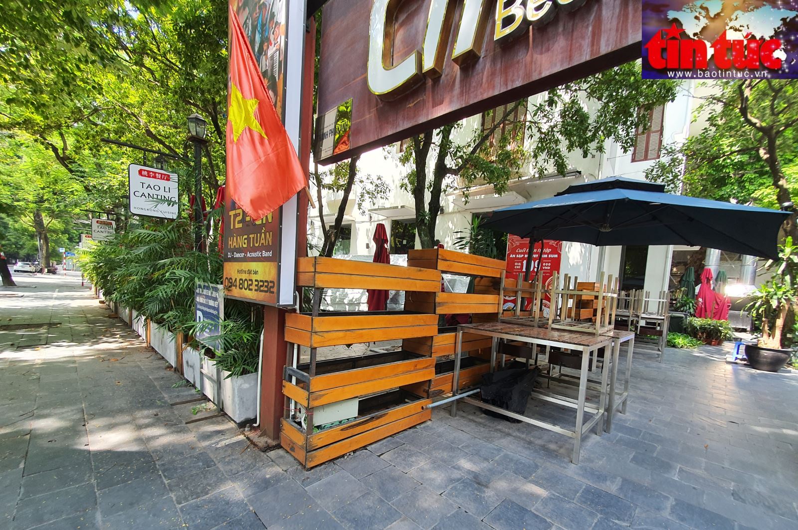 ''Vùng xanh'' ở Hà Nội được mở cửa quán ăn bán mang về