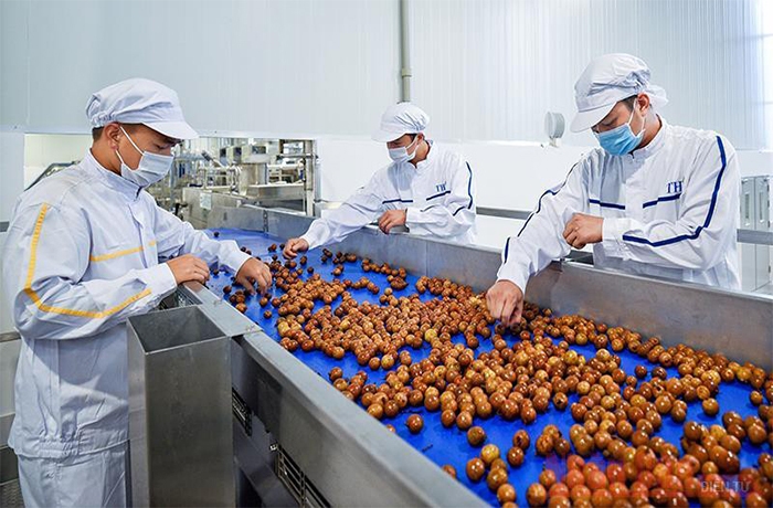 Miễn giảm nhiều khoản thuế cho người dân và doanh nghiệp