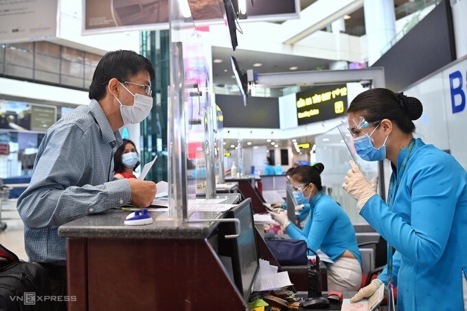 Hàng loạt doanh nghiệp ôtô nhập khẩu kiến nghị ưu đãi lệ phí trước bạ