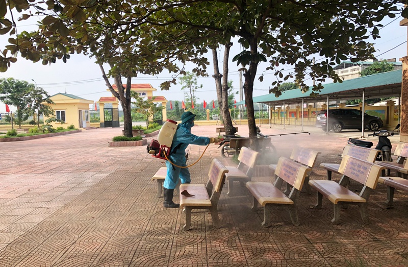 Hôm nay, 1 huyện của Hà Nội cho học sinh trở lại trường học