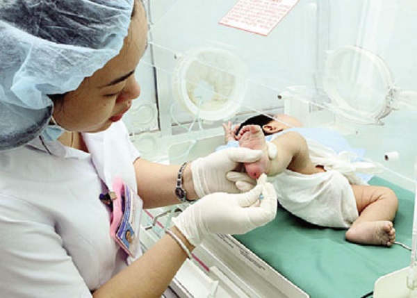 Cha mẹ trẻ hãy kiểm tra trước sinh để hạn chế dị tật bẩm sinh
