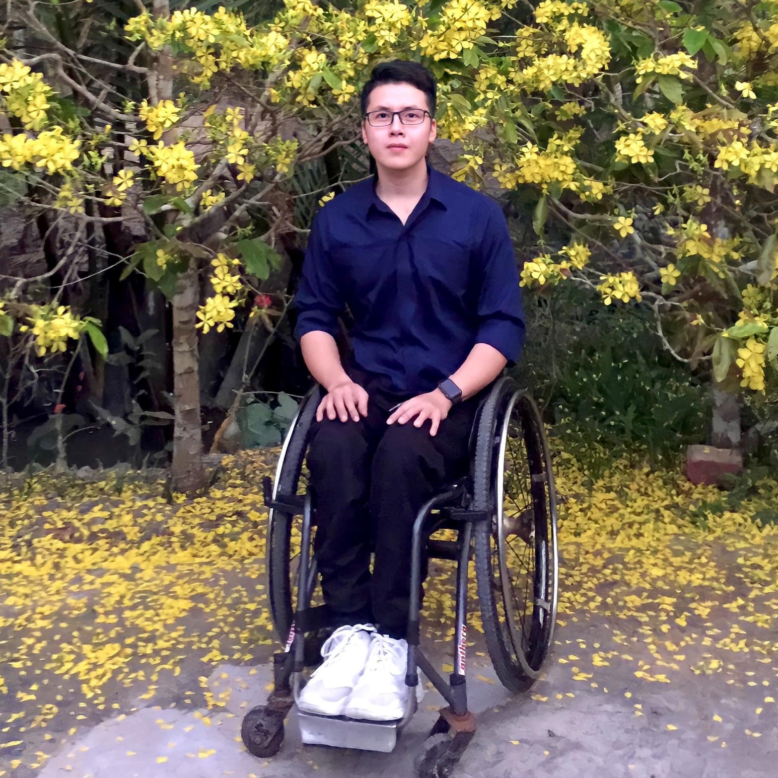 Chàng trai khuyết tật đam mê làm vườn, phượt 30 tỉnh thành bằng xe lăn