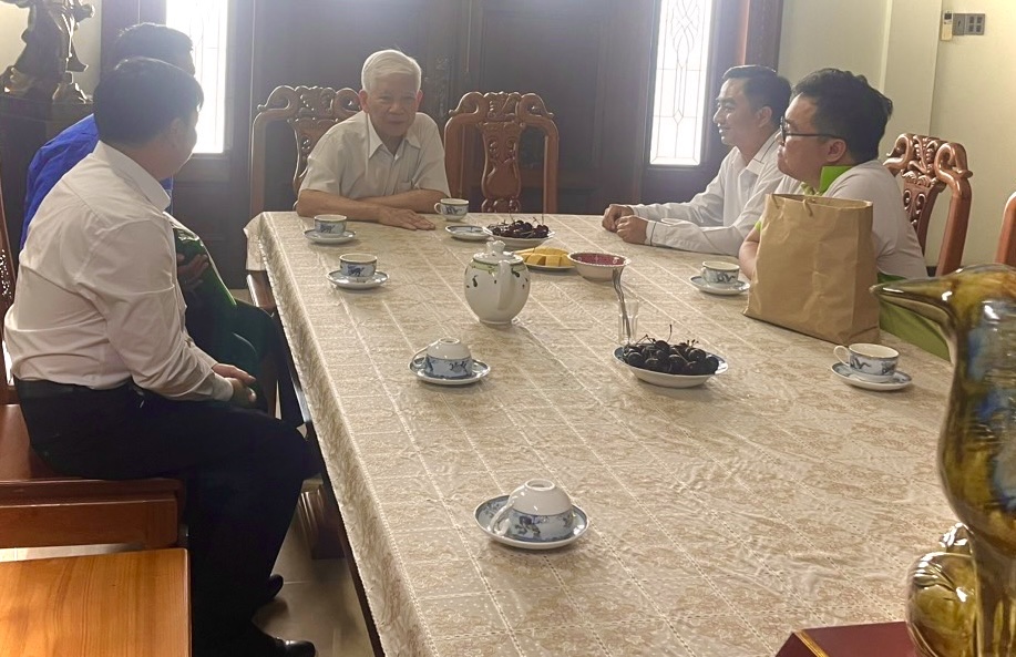 Nguyên Chủ tịch nước Nguyễn Minh Triết: Cần chú trọng việc tiếp thị nông sản Việt